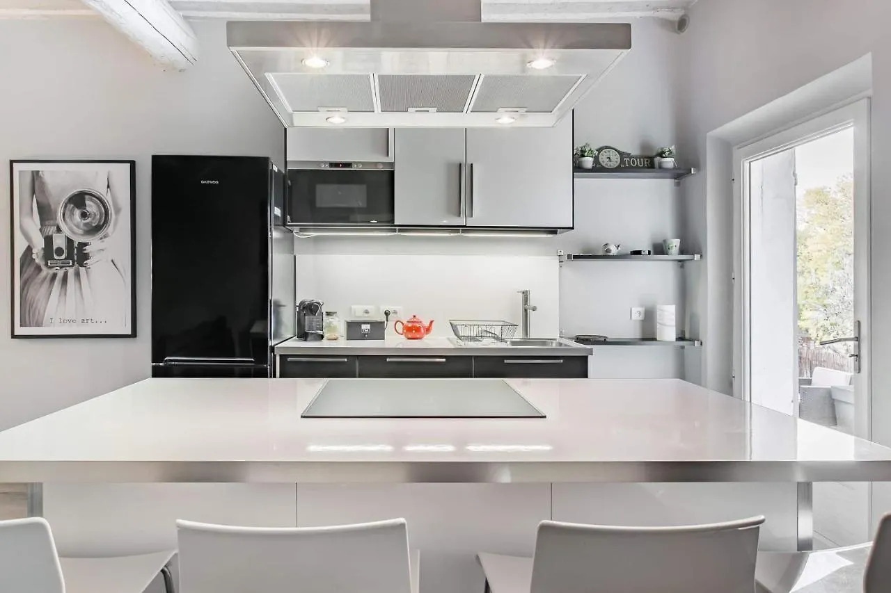 appartement de charme dans le luberon Lagnes